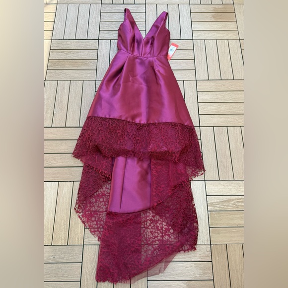 NWT ML Monique Lhuillier burgundy mulberry lace trim high low gown dress - Picture 7 of 13